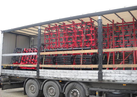 2 bucati parbrize Scania + bara spate semiremorca Schwarzmuller