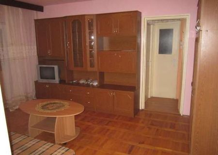 2 camere aradului 200 euro