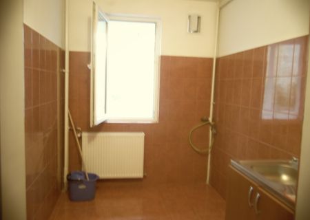 2 camere Berceni Emil Racovita