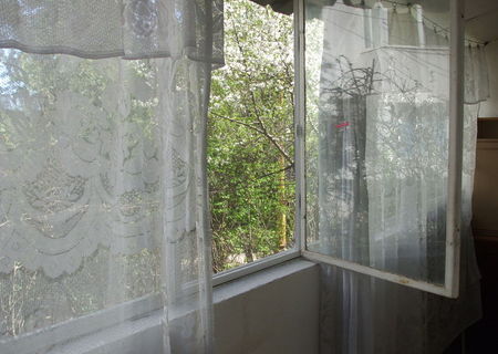 2 camere km  4-5  semidecomandate confort 2  lanbga sectia financiara