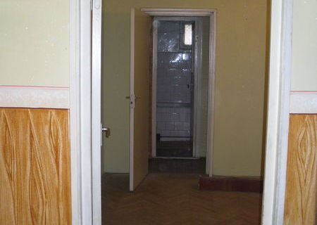 3 camere grivitei armoniei centrala etaj 2 liber