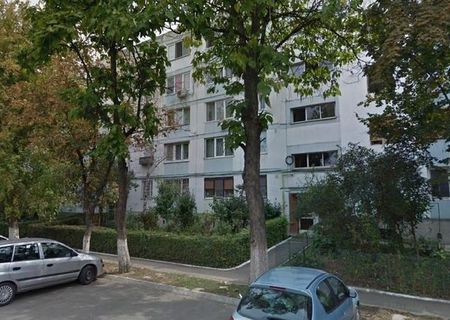 3 camere Titan - Auchan - sectia 13