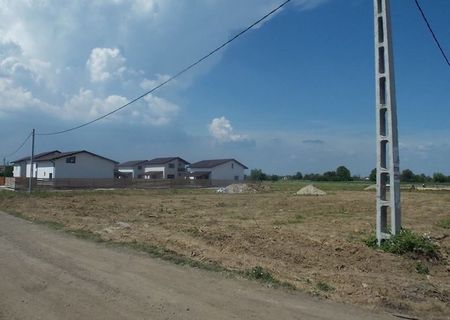 323 mp/utili - 8.000eur cu posibilitate plata in RATE / Berceni Ilfov