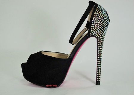 6 PERECHI SANDALE ELEGANTE