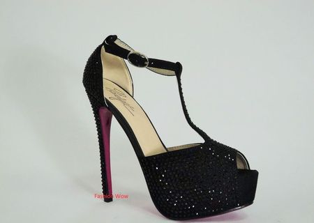 6 PERECHI SANDALE ELEGANTE PLINE DE STRASURI