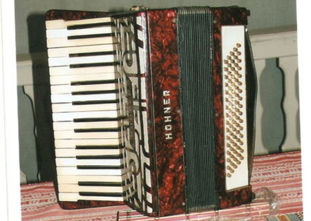 acordeon Hohner 80 basi