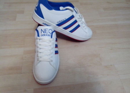 Adidas Neo St