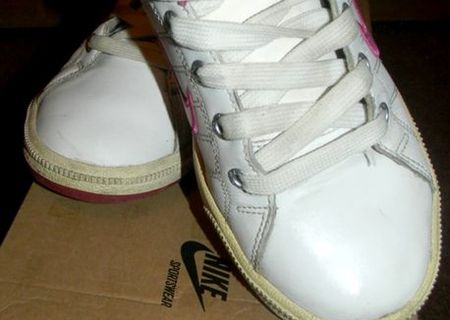 Adidasi Nike