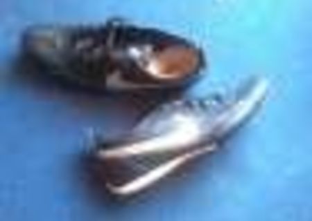 Adidasi Nike din piele naturala, marimea 40