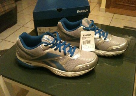 adidasi reebok