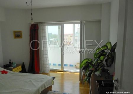 AP 3 CAMERE 5 min de metrou UNIVERSITATE