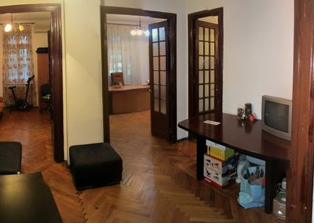 Ap 4 camere, Kogalniceanu, parter