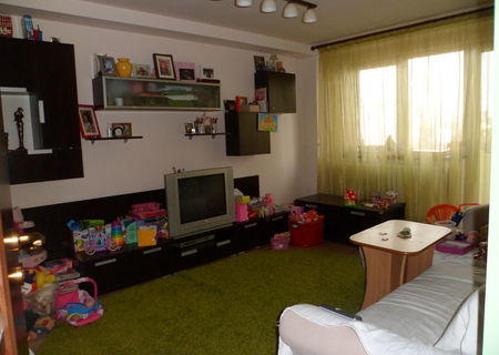 ap. cu 3 camere, finisat modern in manastur
