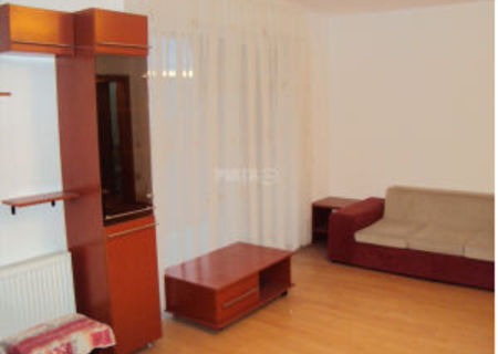 ap. cu 3 camere, in bloc nou, finisat modern, in centru