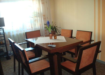 ap.cu 4 camere, decomandat, in manastur , et. unu