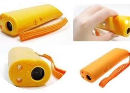 Aparat anti caini cu ultrasunete 150DB IMPOTRIVA CAINILOR AGRESIVI SAU PENTRU DRESARE CU LUMINA SI SNUR CEL MAI NOU PRODUS PE PIATA BATERIE CADOU !! Aparat anti caini cu ultrasunete 150DB IMPOTRIVA CAINILOR AGRESIVI SAU PENTRU DRESARE CU LUMINA SI SNUR CEL MAI NOU PRODUS PE PIATA BATERIE CADOU !!