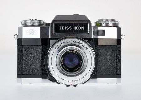 Aparat foto pe film Zeiss Ikon Contaflex Super B + Tessar 50mm f/2.8