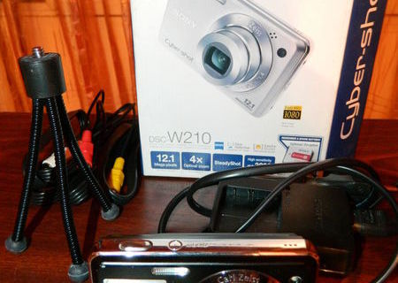 Aparat foto Sony DSC W210 Aparat foto Sony DSC W210
