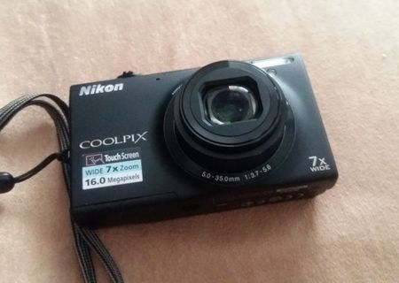 Aparat foto-video NIKON Coolpix Touch Screen 16.0 Mpx+Card 4GB+Husa