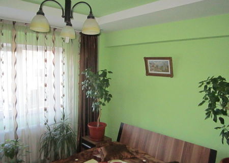 Apartament 2 camere, 55mp, central si garaj