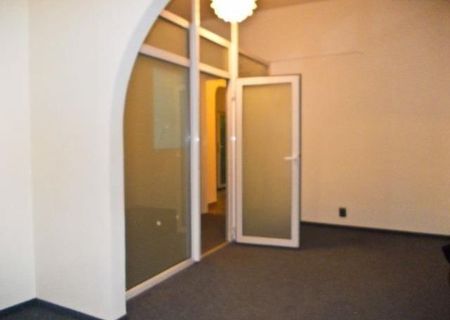 Apartament 2 camere, 90mp, Centru