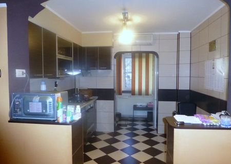 apartament 2 camere de vanzare Dristor adiacent