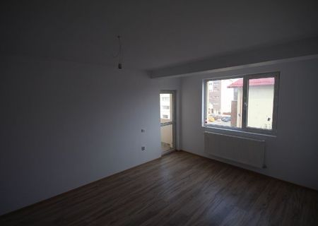 Apartament 2 camere, Decomandat, Etaj 2/3, Bucuresti SUD Apartament 2 camere, Decomandat, Etaj 2/3, Bucuresti SUD