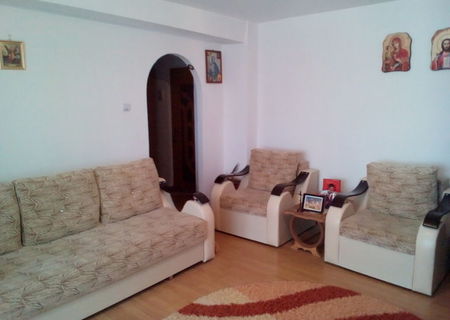 Apartament 2 camere,etaj 1,multiple imbunatatiri