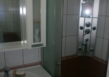 Apartament 2 camere Tractoru