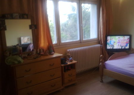 Apartament 3 camere !