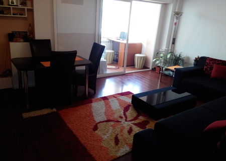 Apartament 3 camere Apartament 3 camere