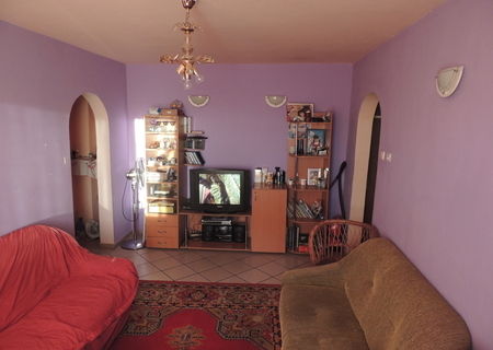 Apartament 3 camere 57000 eur cash negociabil