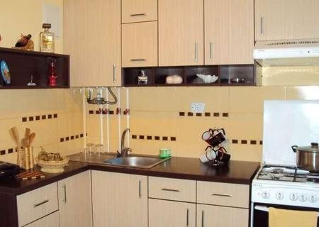 Apartament 3 camere, 70mp, Tractorul