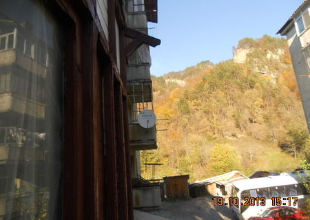 Apartament 3 camere Brezoi