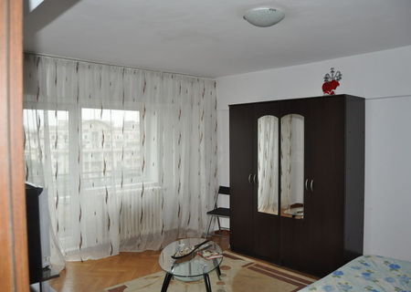 Apartament 3 camere complet mobilat si utilat