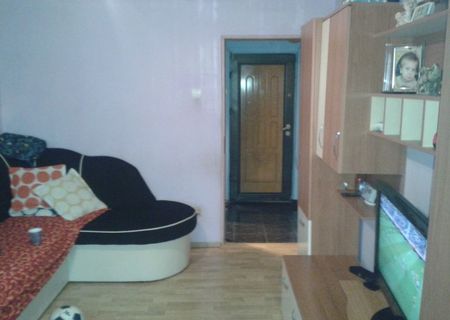 Apartament 3 camere confort 3 semidecomandat Apartament 3 camere confort 3 semidecomandat