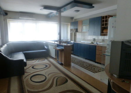 apartament 3 camere de inchiriat central