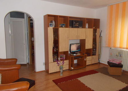 apartament 3 camere de vanzare salaj merita vazut