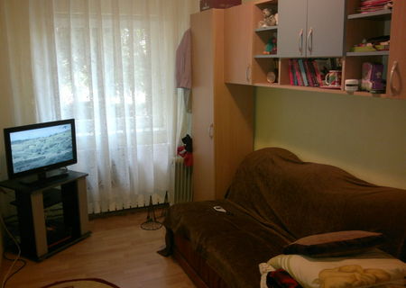 Apartament 3 camere decomandat