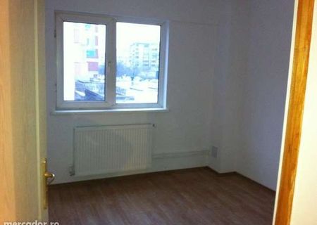 Apartament 3 camere decomandat Lapus Apartament 3 camere decomandat Lapus