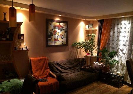 Apartament 3 camere, Drumul Taberei/Valea Ialomitei, conf 1, decomandat, finisaje deosebite, merita vazut.