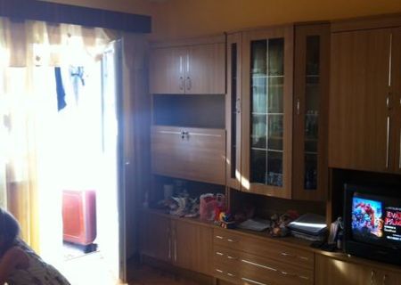 Apartament 3 camere etaj 1