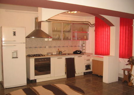 apartament 3camere de inchiriat Tineretului