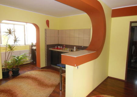 apartament 4 camere