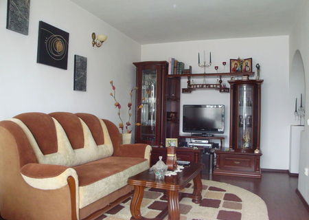 apartament 4 camere