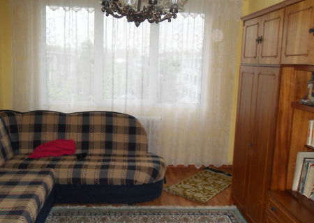 Apartament 4 camere, 80mp, ozana Apartament 4 camere, 80mp, ozana