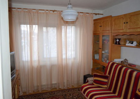 apartament 4 camere sannicolau-mare