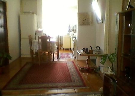 Apartament 4 camere. Tot confortul clasic. Apartament 4 camere. Tot confortul clasic.