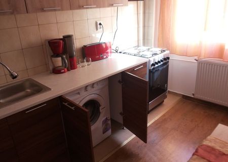 Apartament central doua camere-inchiriere Apartament central doua camere-inchiriere