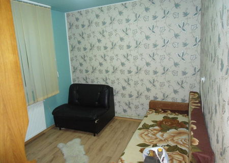 apartament complet renovat,mobilat si anvelopat.parcare